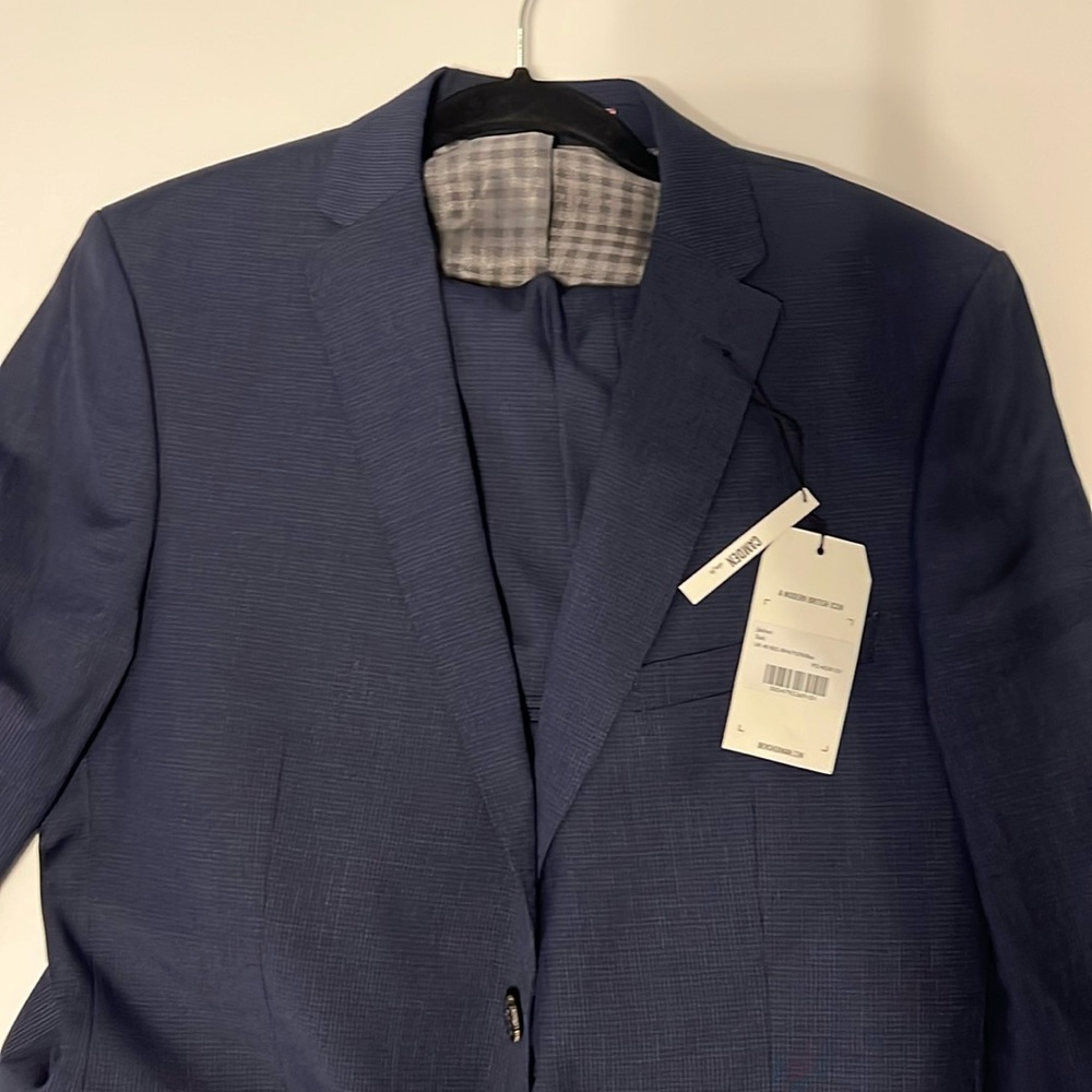Brand new Ben Sherman 40 x32 slim suit- beautiful check